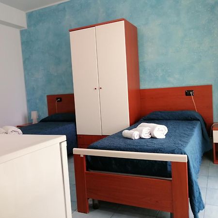 Megaron Hotel بوزالو المظهر الخارجي الصورة