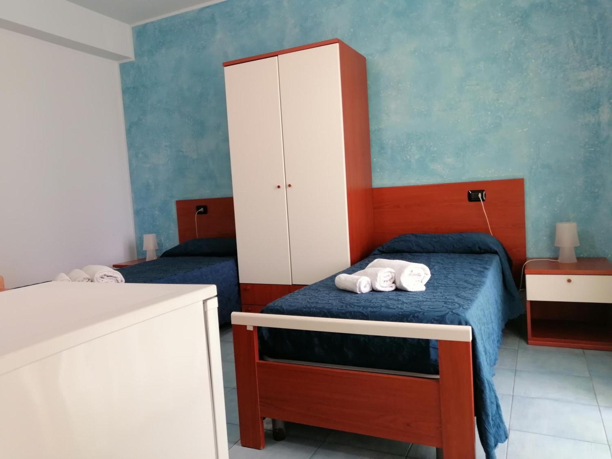 Megaron Hotel بوزالو المظهر الخارجي الصورة