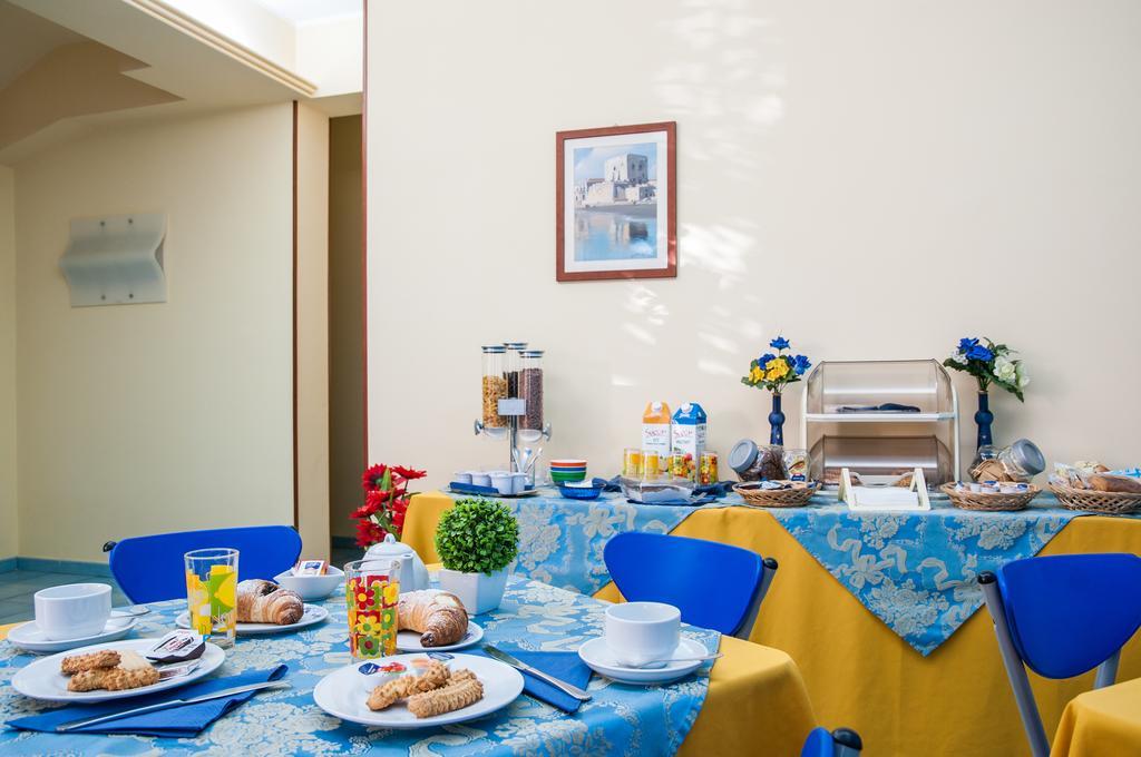 Megaron Hotel بوزالو المظهر الخارجي الصورة