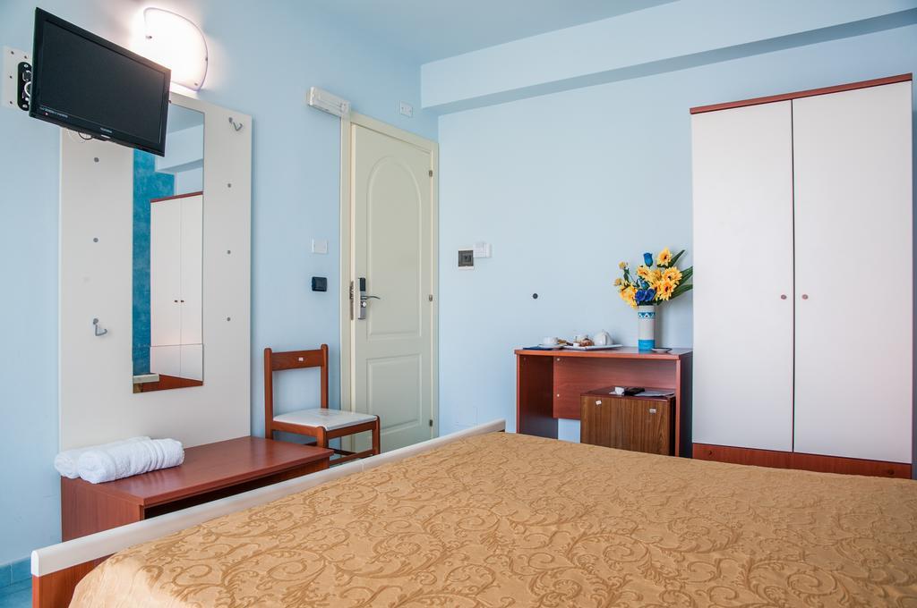 Megaron Hotel بوزالو المظهر الخارجي الصورة